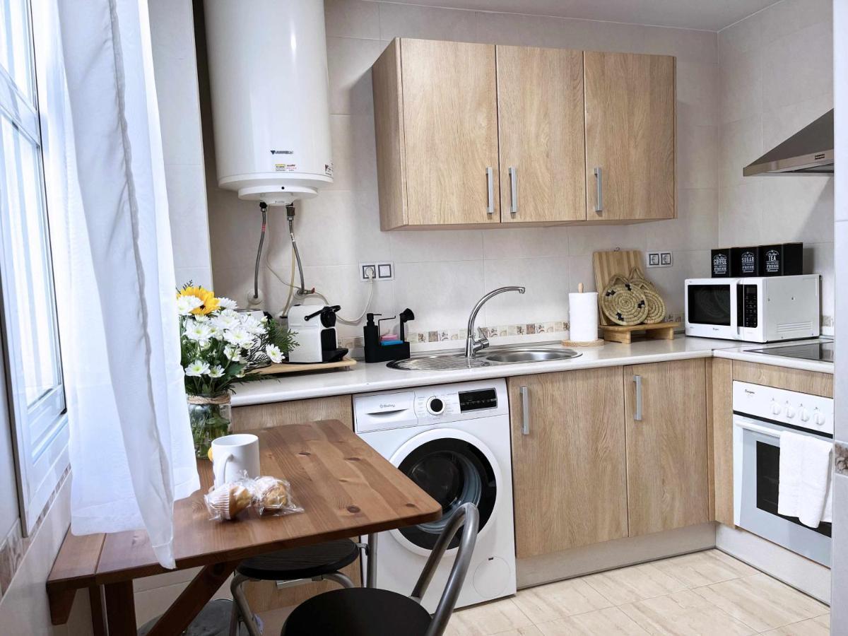 La Pereta Immaculate Quiet House Free Parking Apartment มาลากา ภายนอก รูปภาพ